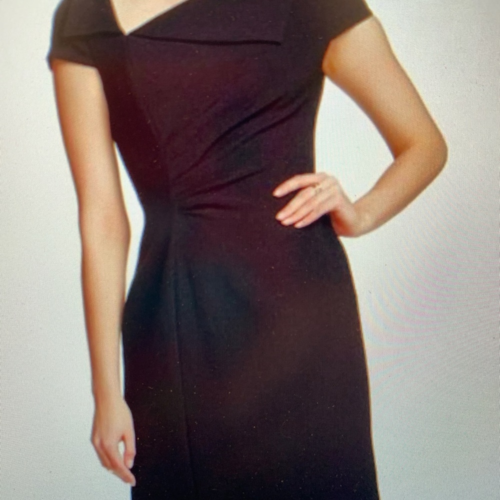 Tahari Arthur S Levine Black Asymmetrical Neckline Sheath Dress /  Size 10